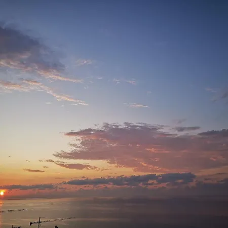 Beautiful Penthouse With View Apartment *